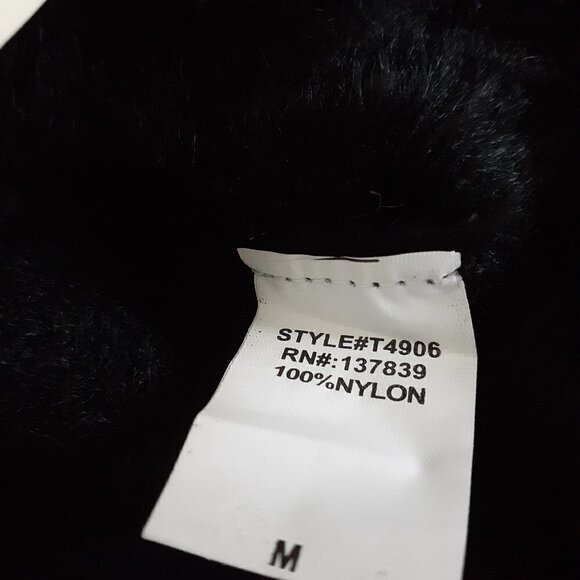 Altar'd State NWT Women's Junior's Size Medium Black Cropped Eyelash Sweater - Picture 8 of 11